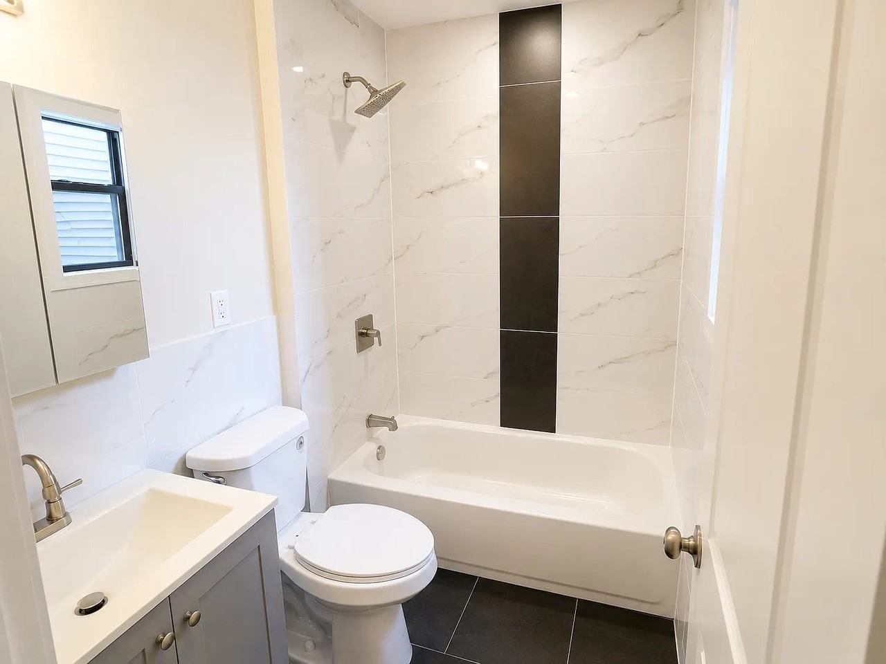 383 Avon Ave #3R - Photo 7 of 7