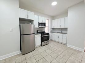 162 Bergen Ave #3A - Photo 1 of 1