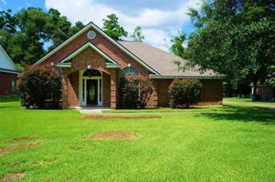 featured image of 2427 Chantilly Ln