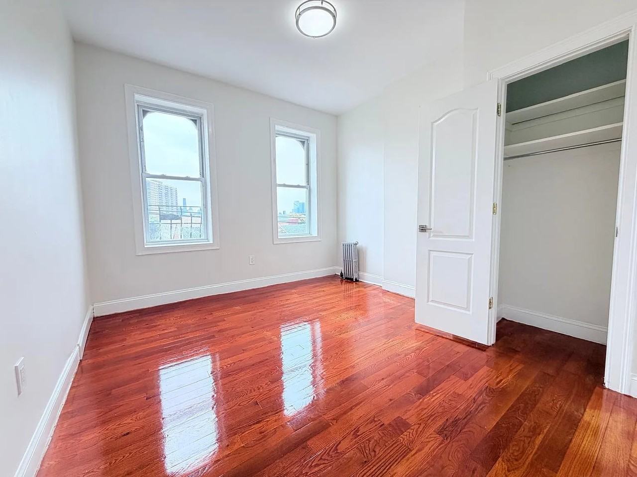 5111 Palisade Ave #10 - Photo 3 of 9