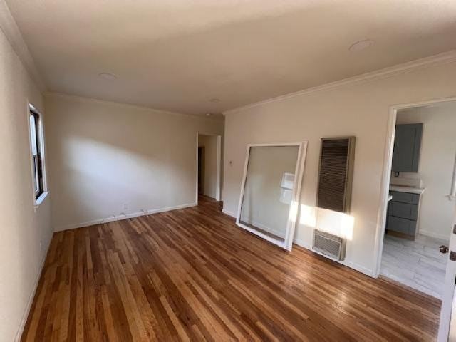 1305 W Chandler Blvd - Photo 3 of 18