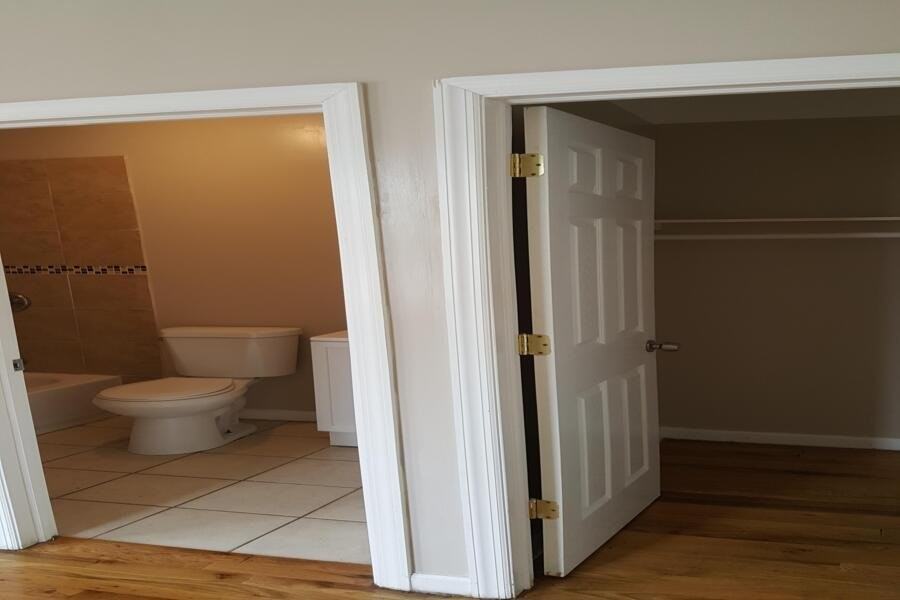 64 9th Ave W #1stFL - Photo 4 of 13