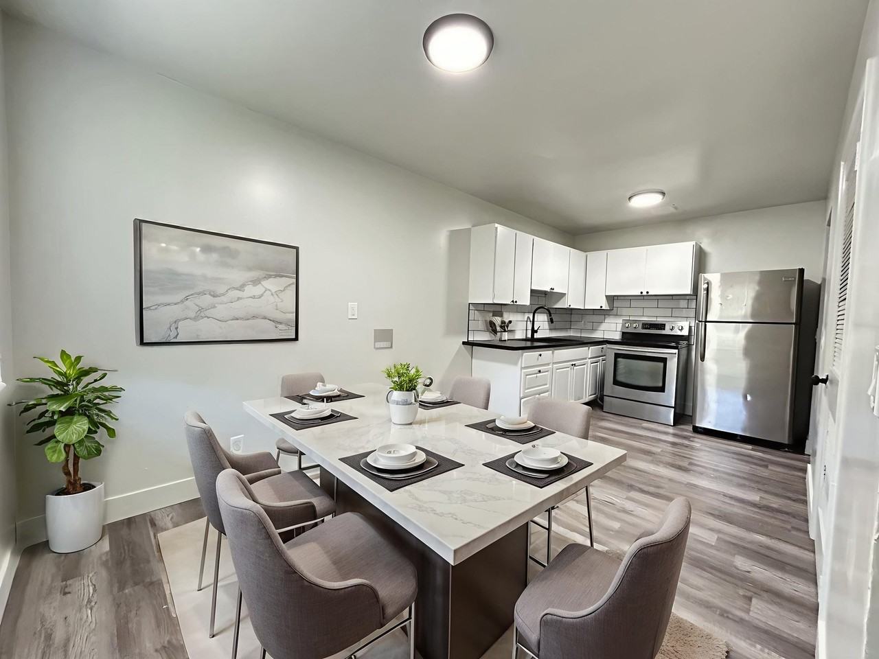 1340 S St #8 - Photo 3 of 8