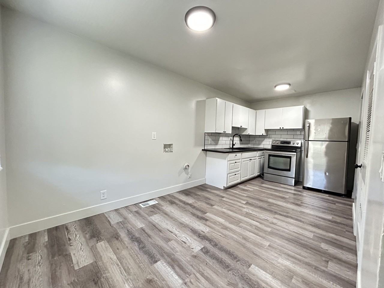 1340 S St #8 - Photo 4 of 8