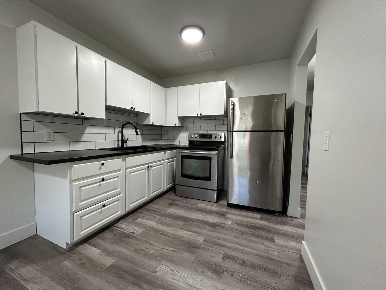 1340 S St #8 - Photo 5 of 8