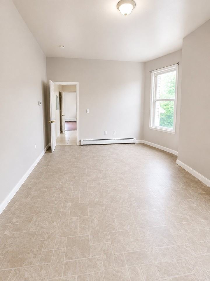 81 Auburn St #1B - Photo 4 of 6
