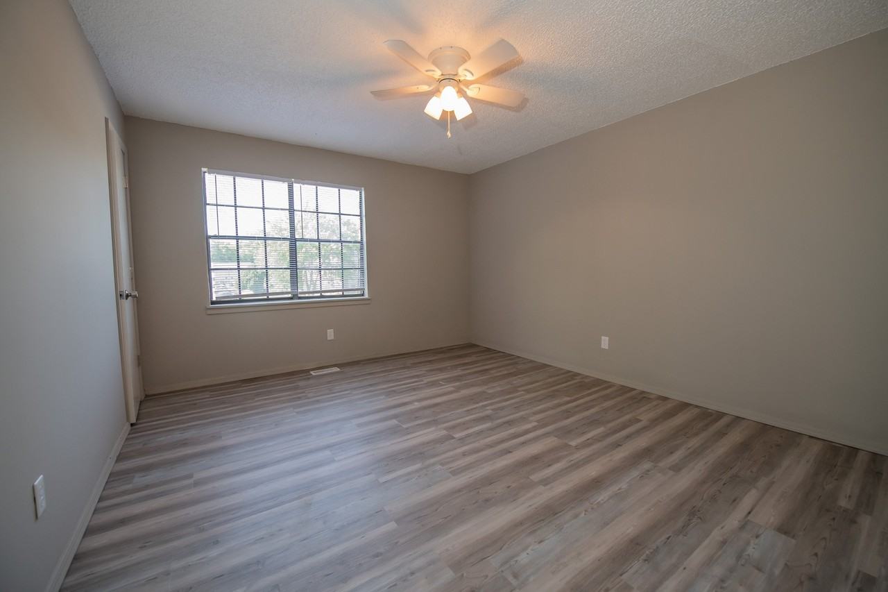 2054 N Garland Ave #114 - Photo 6 of 16