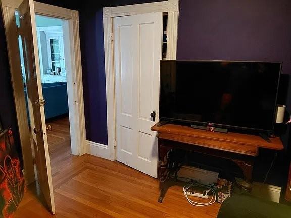 583 Pontiac Ave #2 - Photo 3 of 4