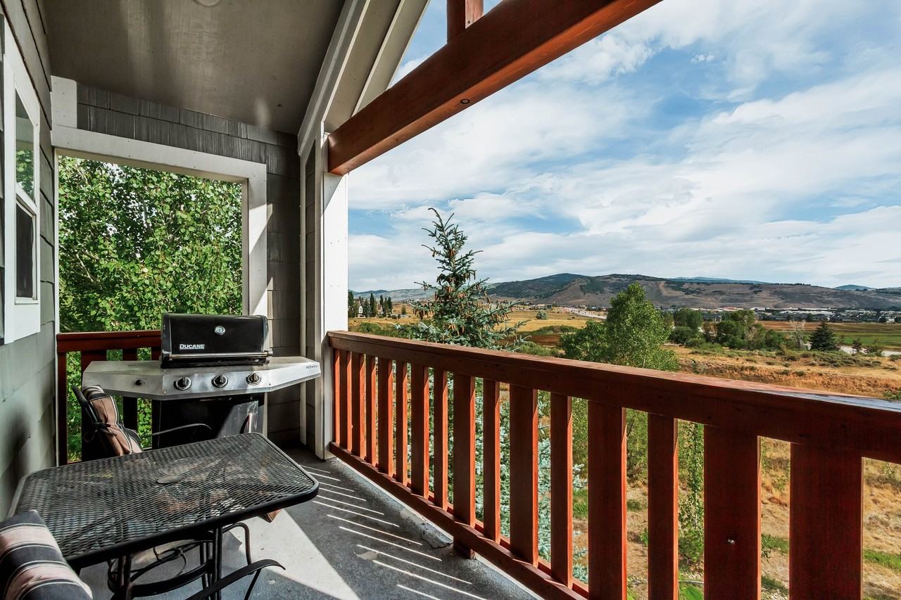 5526 Cross Country Way - Photo 6 of 19