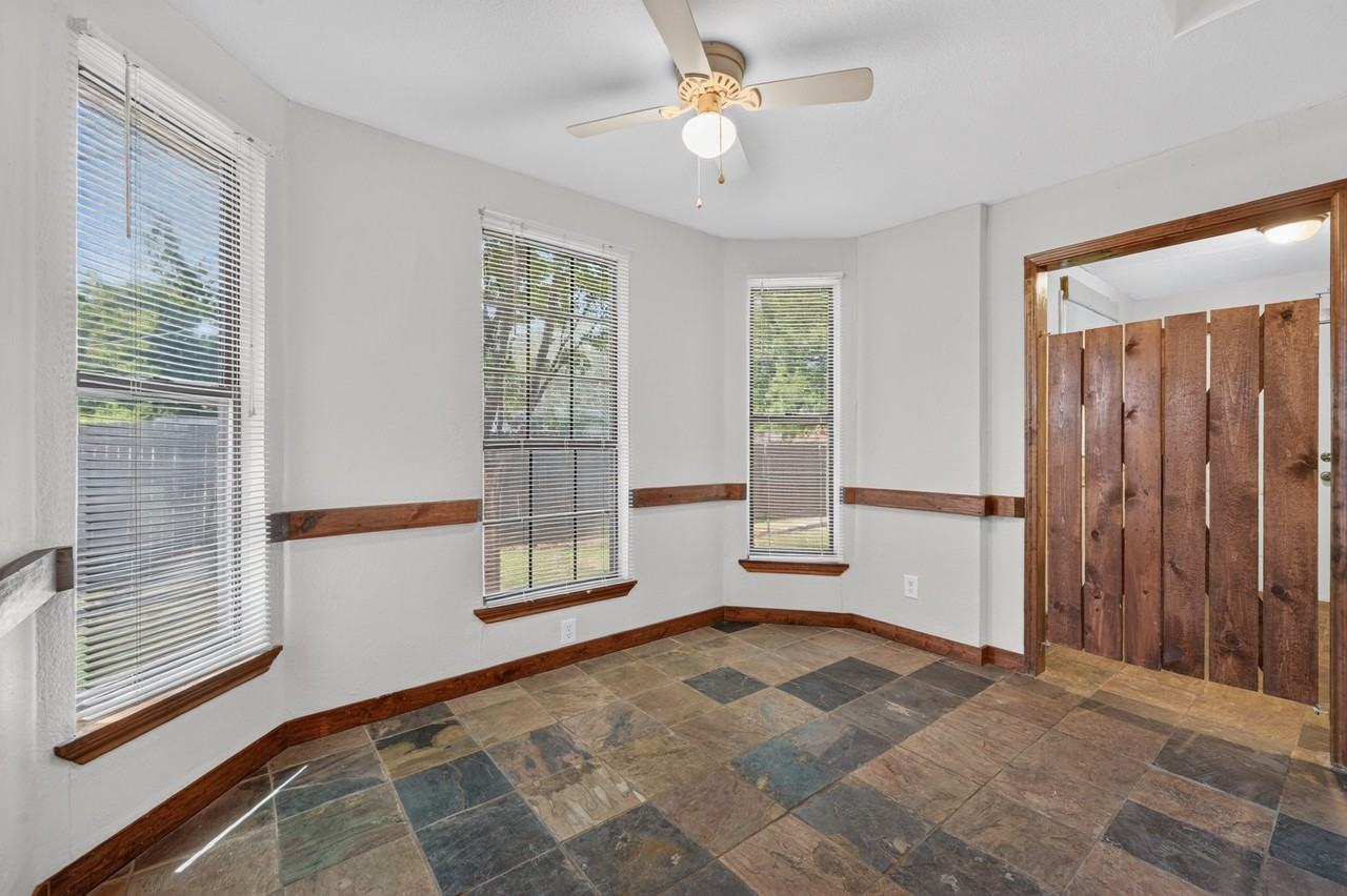 600 Jefferson Ave - Photo 5 of 19