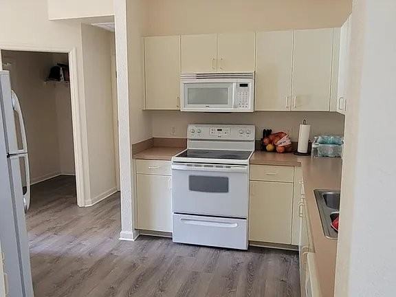 8310 Delk Ave - Photo 5 of 6