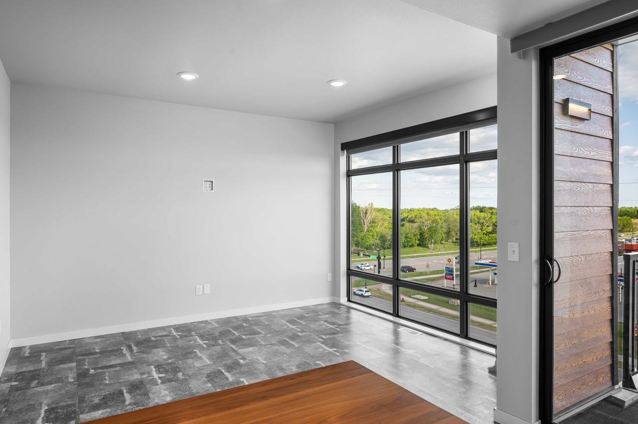 3150 Sheyenne St #601 - Photo 4 of 10