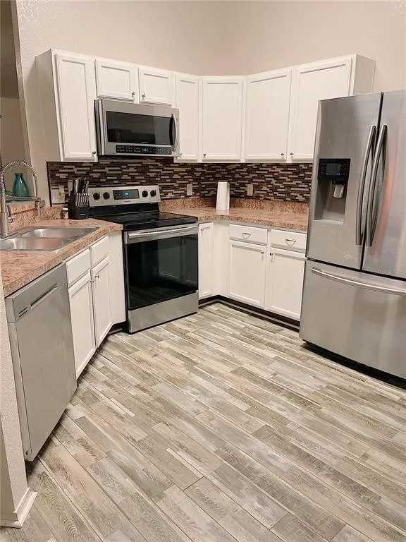 4651 Magnolia Dr - Photo 4 of 17