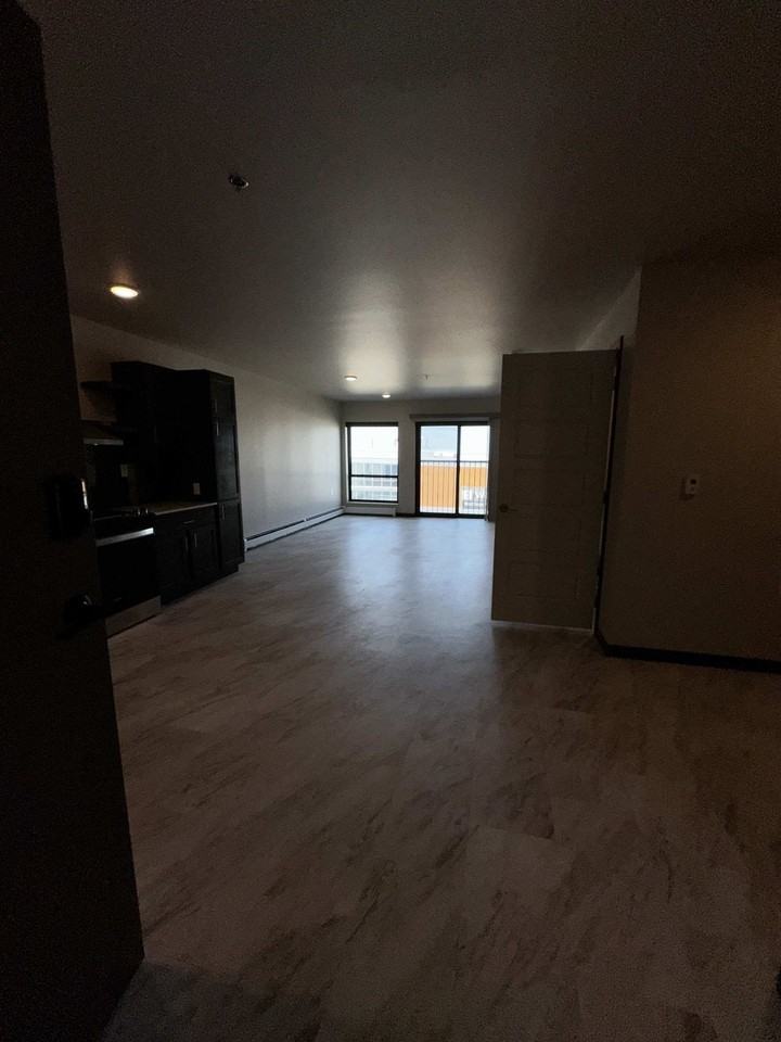 360 32nd Ave W #413 - Photo 5 of 6