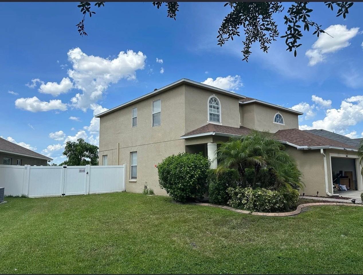 8417 Canterbury Lake Blvd - Photo 4 of 16