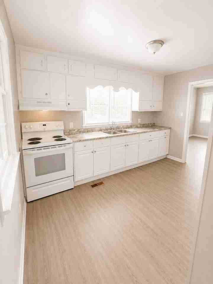 826 Fort Hill St - Photo 6 of 19