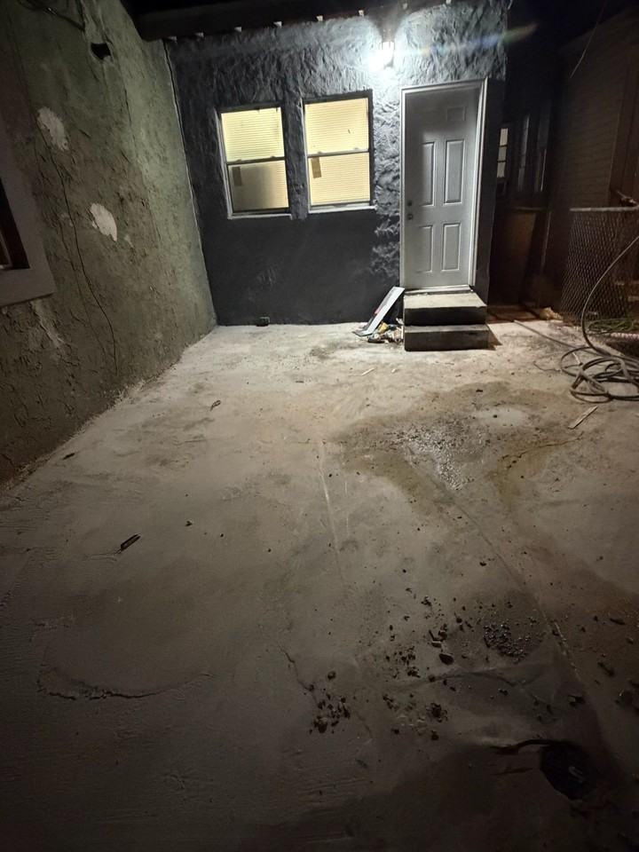 1873 E Westmoreland St - Photo 2 of 15