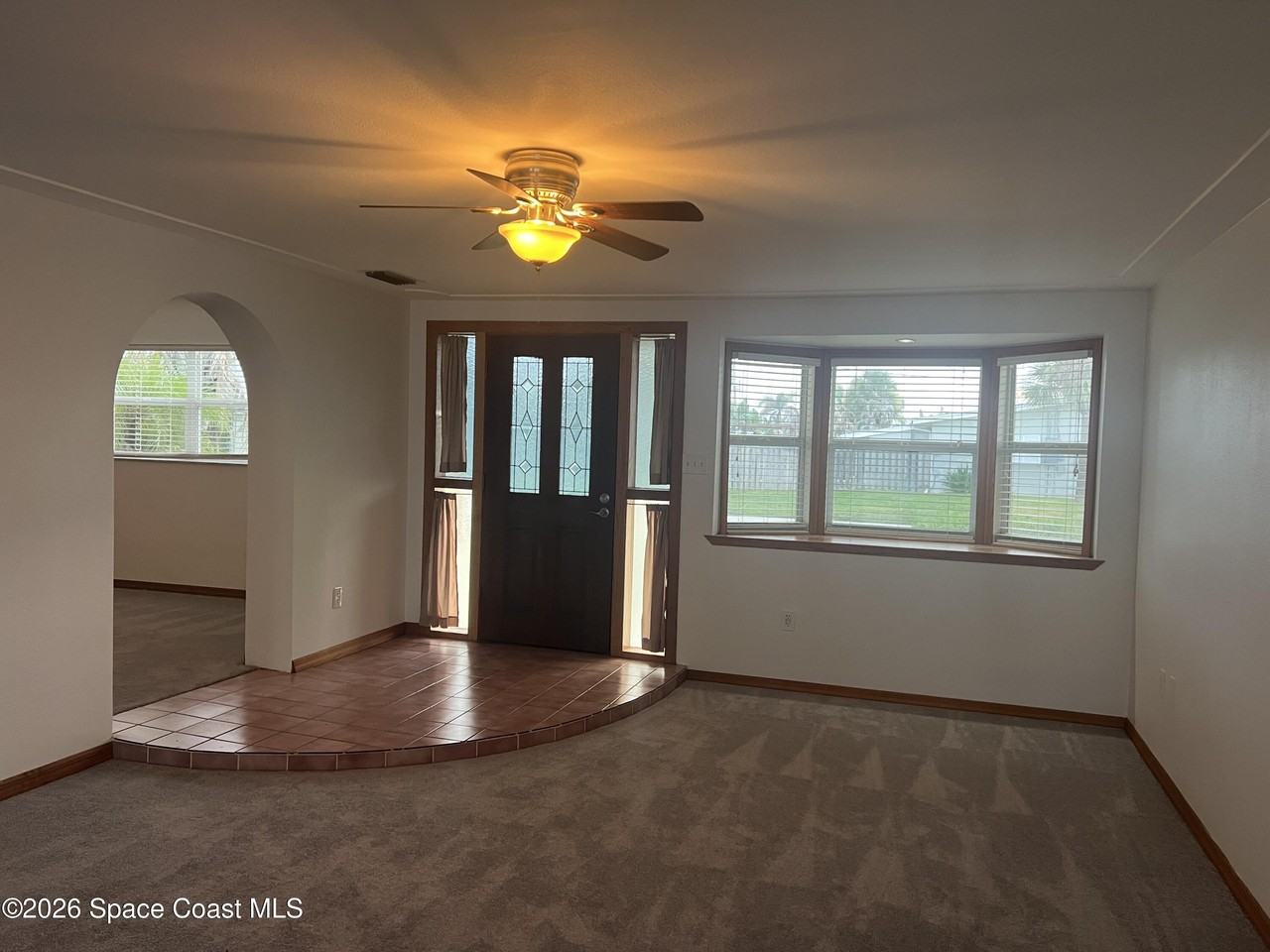 129 Martin St - Photo 4 of 15
