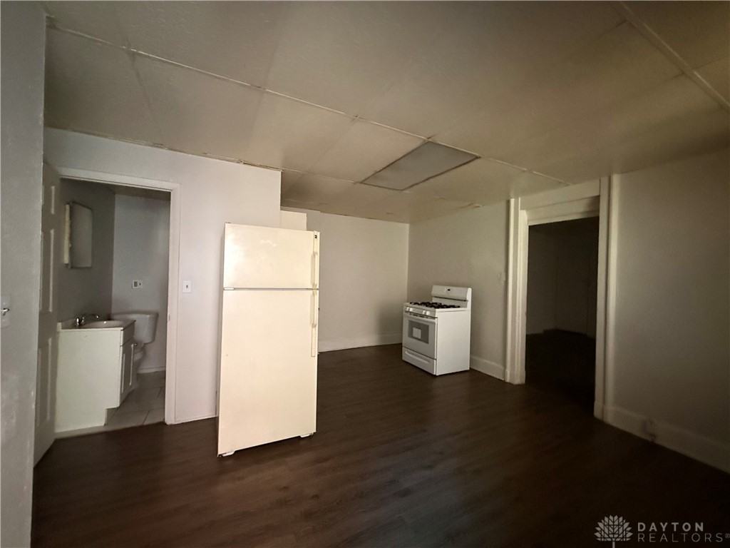 813 State Ave - Photo 4 of 15