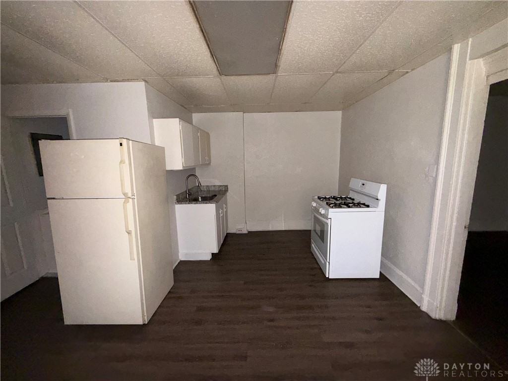813 State Ave - Photo 6 of 15