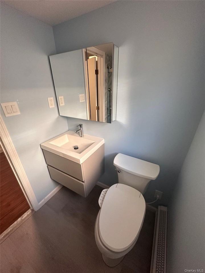 22230 100th Ave - Photo 6 of 11