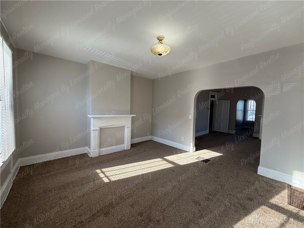 808 W North St - Photo 5 of 28