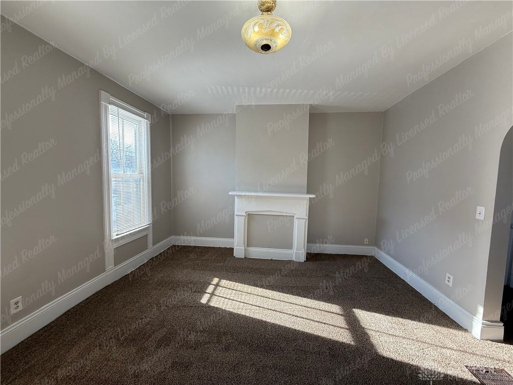 808 W North St - Photo 7 of 28