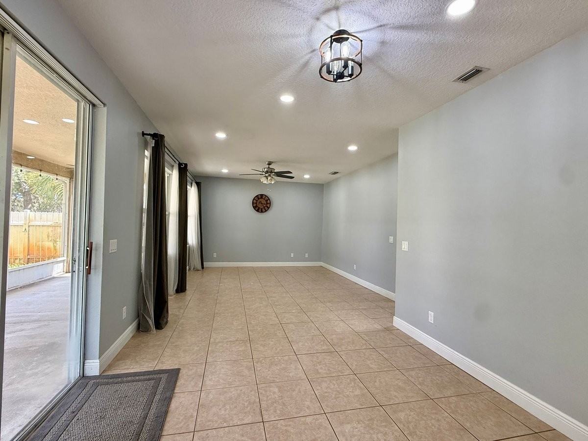 4205 Canby Dr - Photo 6 of 24