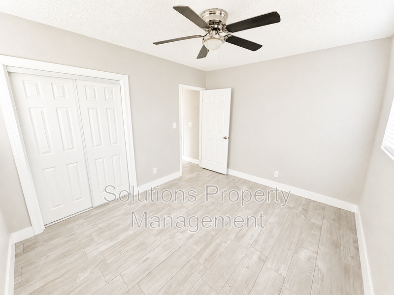 1606 S Miramar Ave - Photo 6 of 8