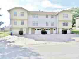 featured image of 419 Nw 3rd St