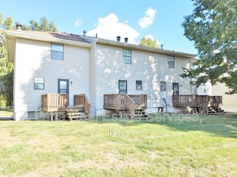 419 Nw 3rd St - Photo 2 of 12