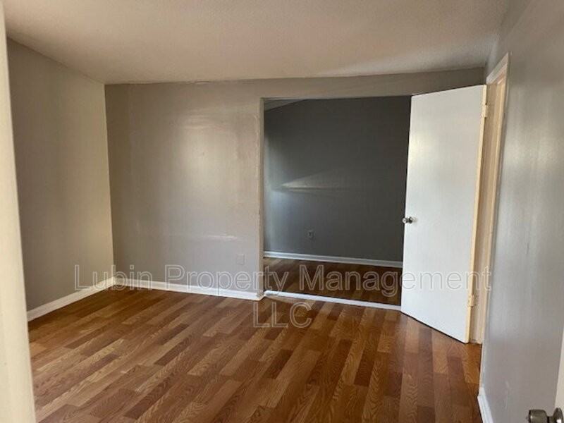 611 Benham Ave - Photo 3 of 7