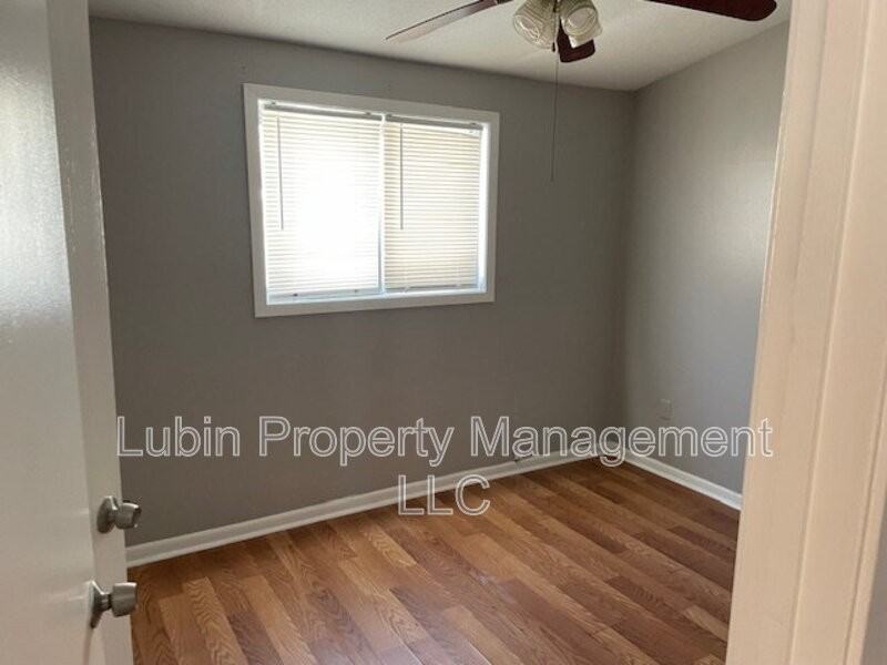 611 Benham Ave - Photo 6 of 7