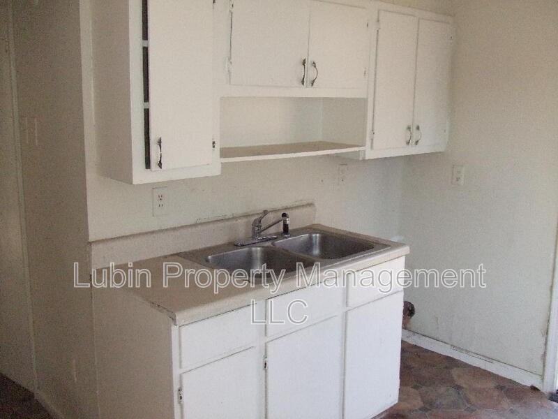 4140 Barr Ave - Photo 3 of 5