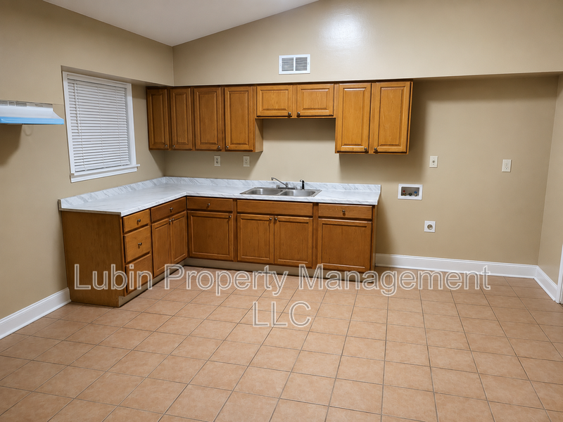 4818 Peace St - Photo 4 of 9