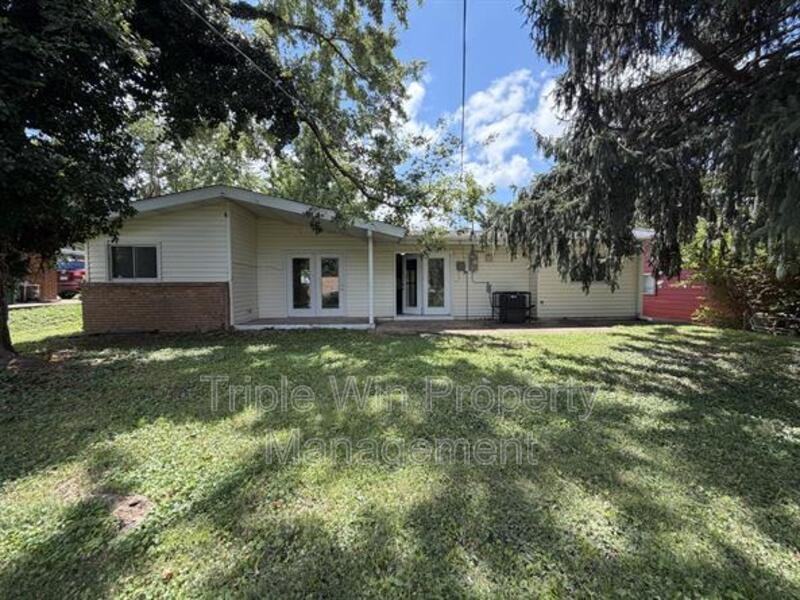 3125 Saint Catherine St - Photo 6 of 31