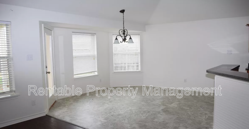 4704 Sailboat Dr - Photo 6 of 13