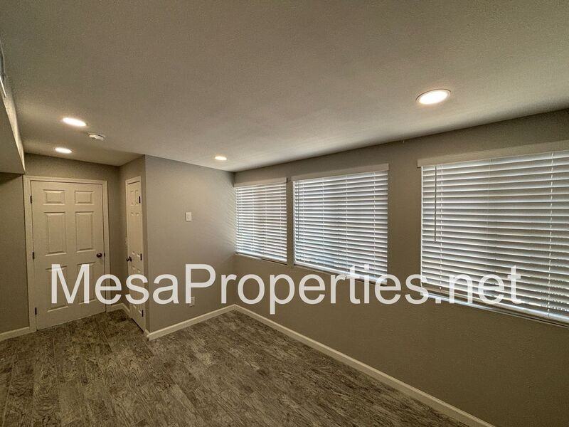 930 Jadestone Ln #2 - Photo 3 of 13