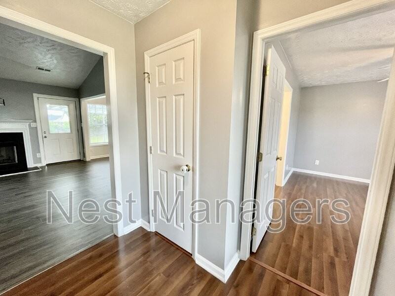 123 Howell Pl - Photo 2 of 19