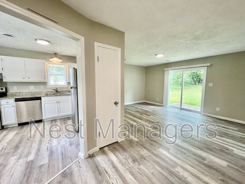 6405 Lorell Ct - Photo 2 of 17