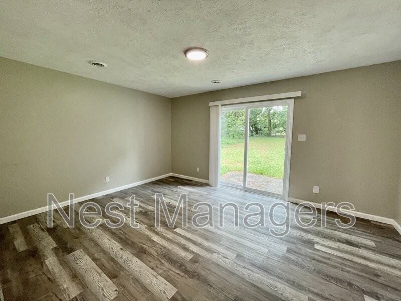 6405 Lorell Ct - Photo 5 of 17
