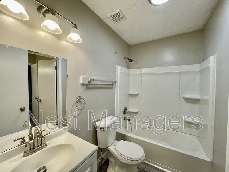 6405 Lorell Ct - Photo 7 of 17