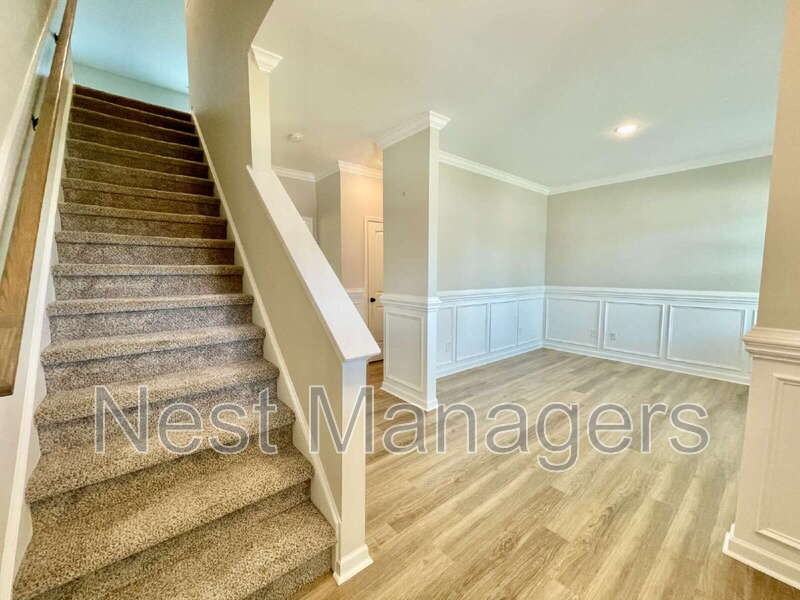 141 Burnside Dr - Photo 3 of 32