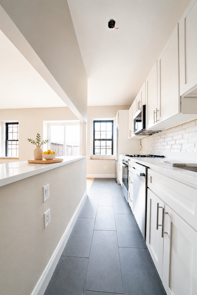 173 Saint Botolph St #7