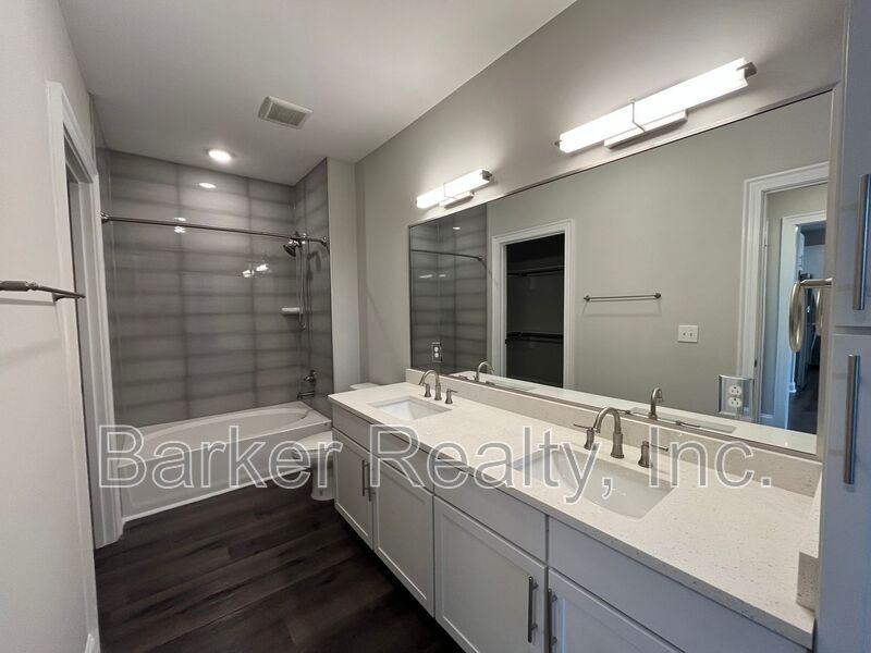 414 S White St #203 - Photo 6 of 9