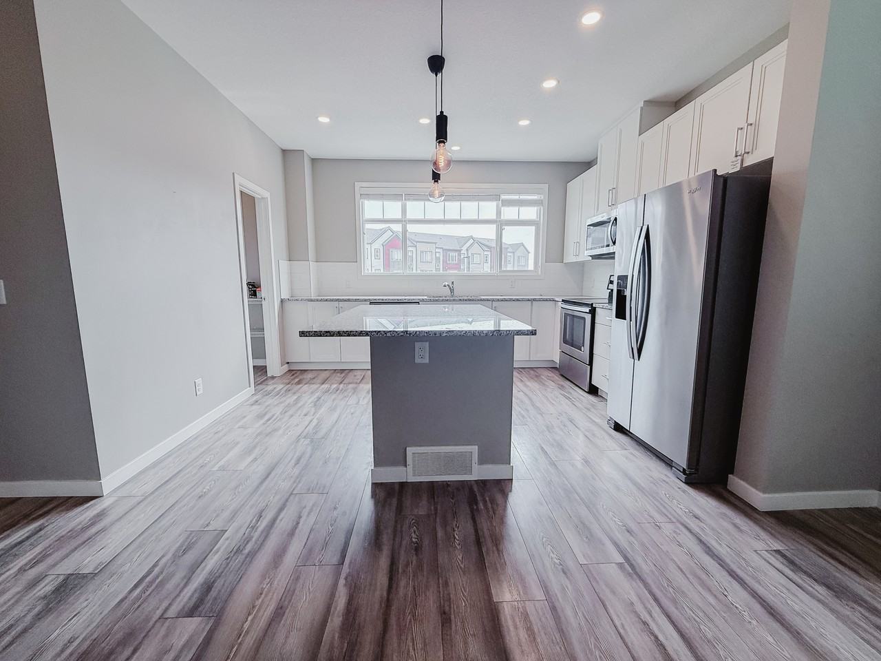 129 Copperstone Pk Se - Photo 3 of 24