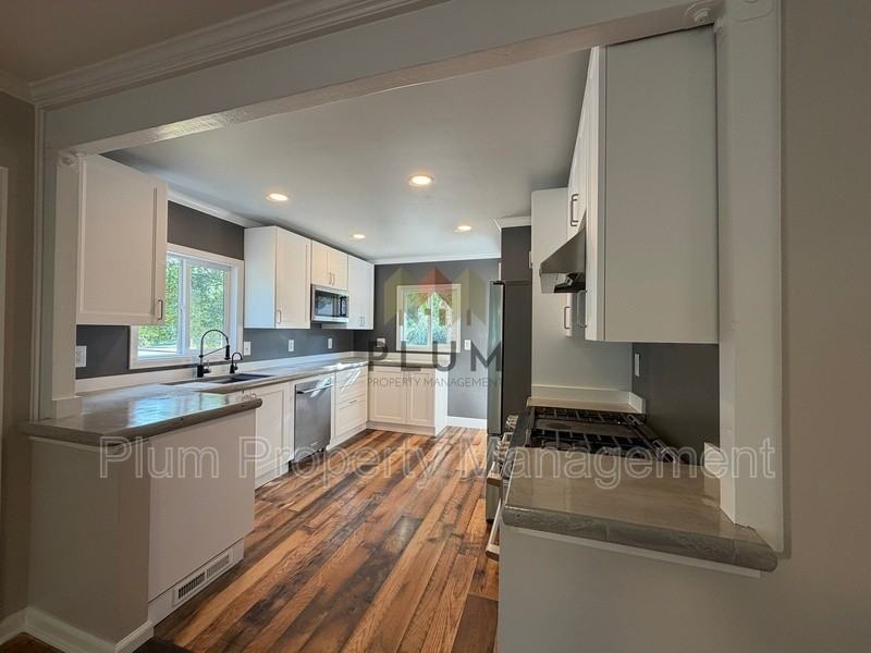 405 W Central Ave - Photo 7 of 30
