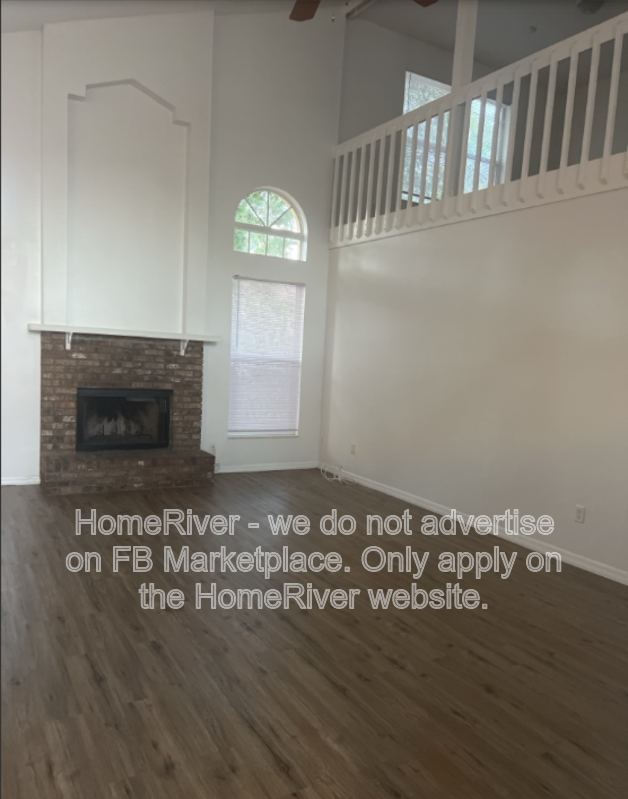 2932 Pembridge St - Photo 4 of 13