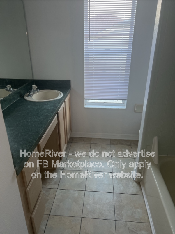 2932 Pembridge St - Photo 6 of 13