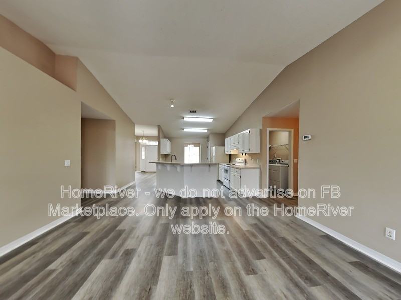 2827 Atoka Trl - Photo 3 of 25